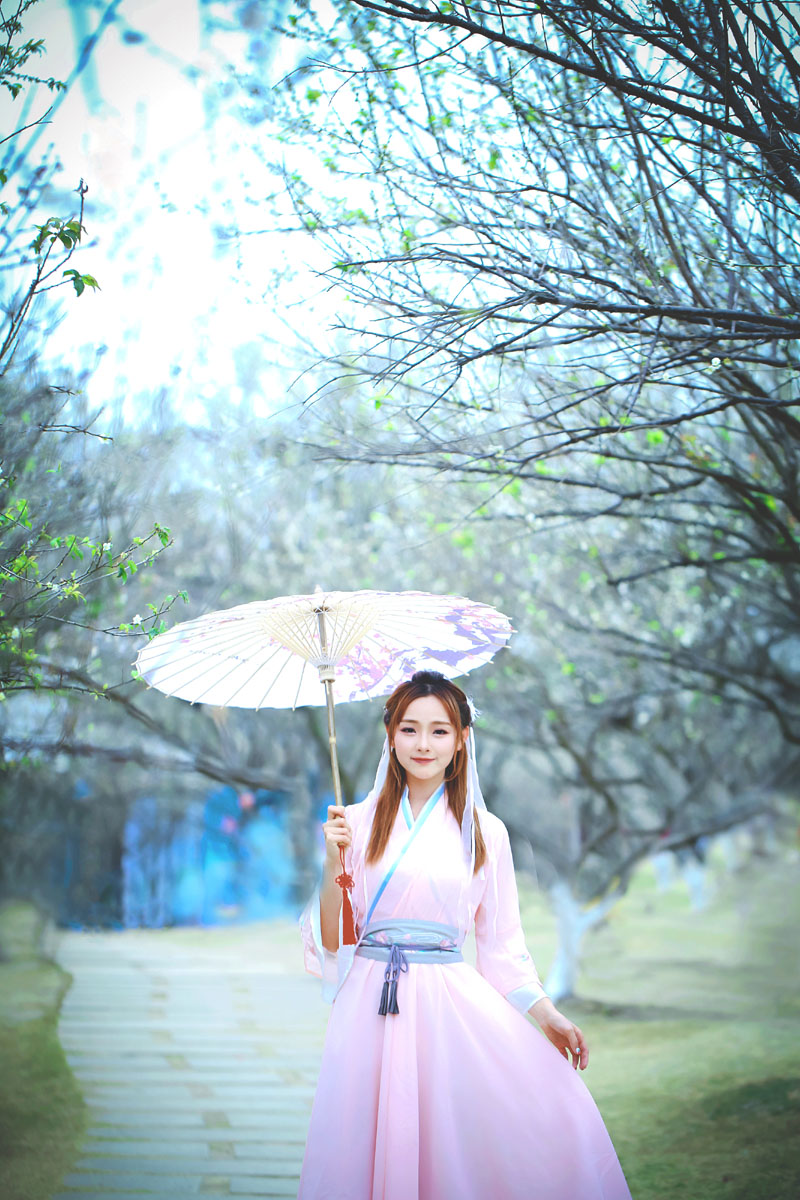109f-踏雪寻梅.jpg